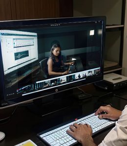 Jasa website kini semakin beragam, termasuk jasa website edit video yang menawarkan pembuatan dan pengoptimalan website khusus untuk editor video, videografer, atau perusahaan produksi video untuk memamerkan portofolio dan menarik klien.