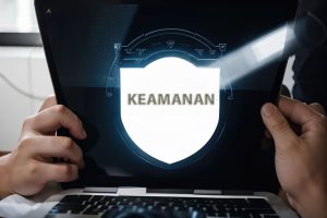 Jasa website keamanan security melindungi website Anda dari ancaman siber, memastikan kelancaran operasional dan menjaga kepercayaan pelanggan terhadap jasa website yang Anda tawarkan.